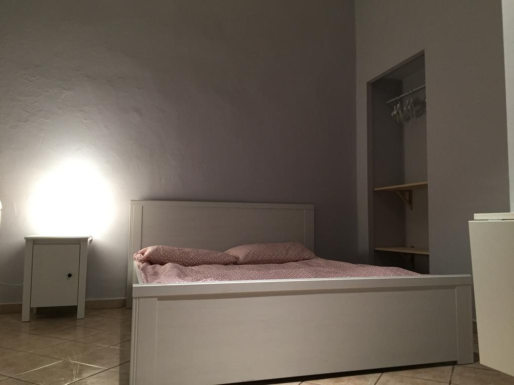 Appartamento Monolocale Torino Esterno foto